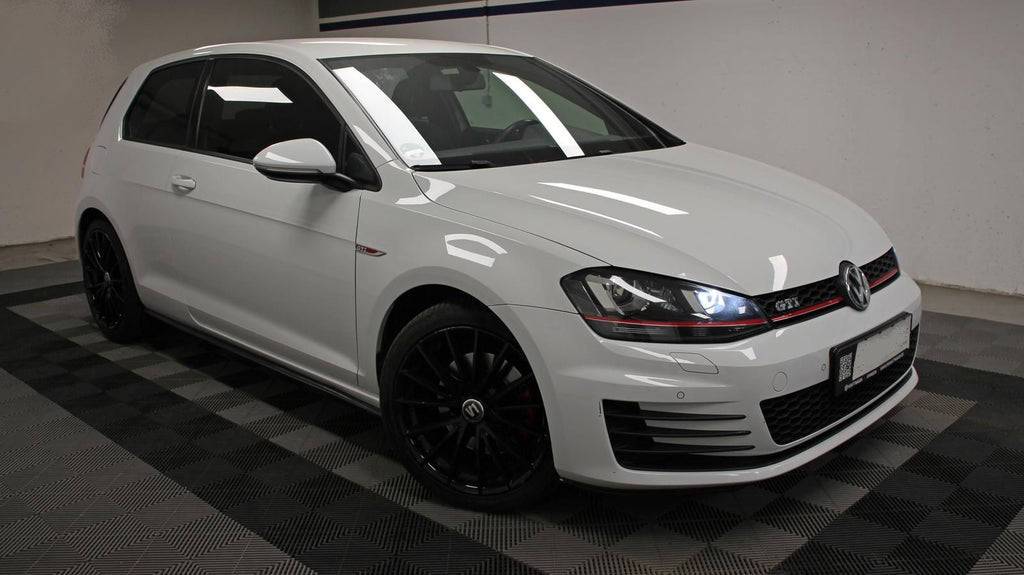 Volkswagen Golf GTI 2.0 TSI BI-XENON