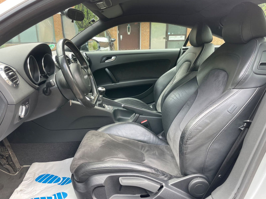 Audi TT Coupé 2.0 TFSI*Xenón*Bose*